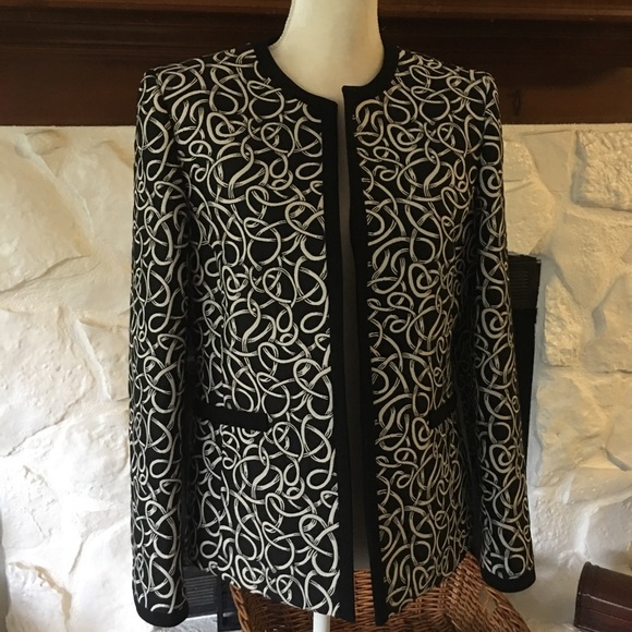 Kasper Jackets & Blazers - KASPER BLACK & WHITE ELEGANT TEXTURED JACKET BLAZER WOMEN’S SIZE 8